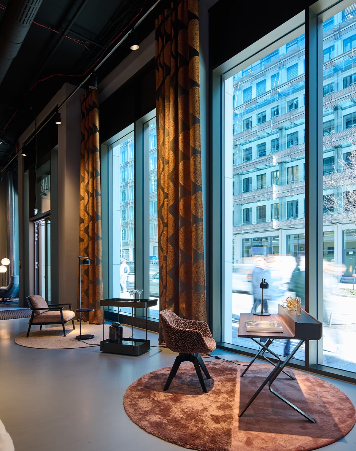 jab-anstoetz-showroom-hamburg-grothus-neu-02.jpg