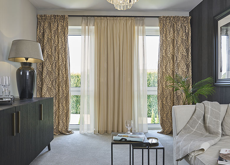 Jacquard Vorhänge im Wohnzimmer