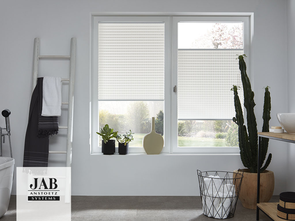 teaser-jab-anstoetz-group-styles-of-living-sunprotection-plissee-blinds-pride.jpg