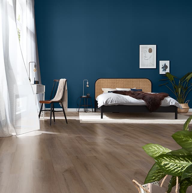 Vinylboden in Holzoptik im Schlafzimmer